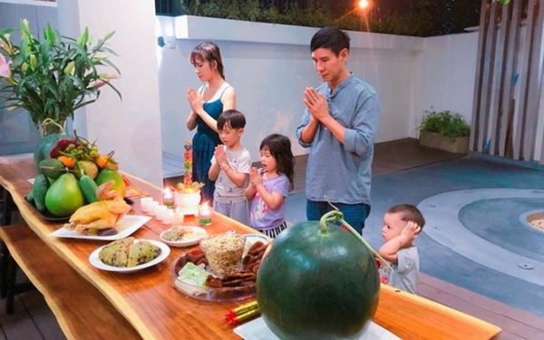 Văn Khấn Giao Thừa Cầu Tài Lộc - May Mắn Chính Xác Nhất