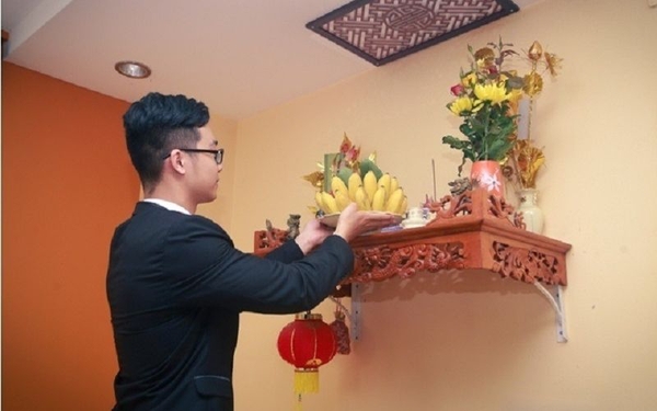 Văn Khấn Thổ Công Ngày Rằm Cầu Mong Bình An & Thịnh Vượng