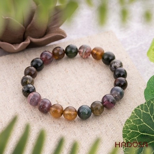 Tìm Hiểu Vòng Đá Tourmaline Giá Bao Nhiêu? Có Đắt Không?
