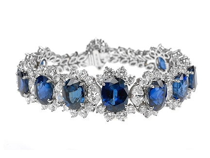 Những điều cần biết về vòng tay đá Sapphire