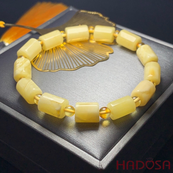 Ý nghĩa của vòng tay đá hổ phách