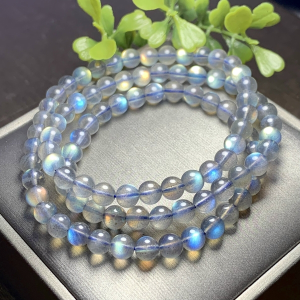 Đá Xà Cừ Labradorite và những điều bạn cần biết