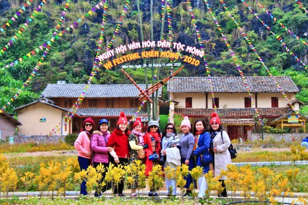 Tour Hà Giang 3 Ngày 2 Đêm Từ Hà Nội | Ngủ Hmong Village