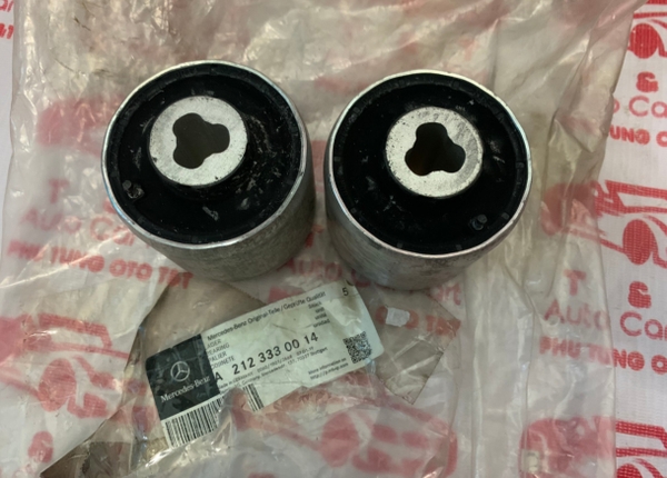 Cao su càng nhôm xe Mercedes E400, E250, E300, A2123330014