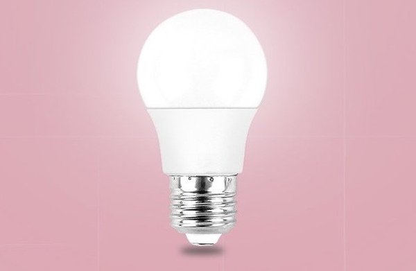 Bóng đèn LED BULB tròn 7W ánh sáng trắng.