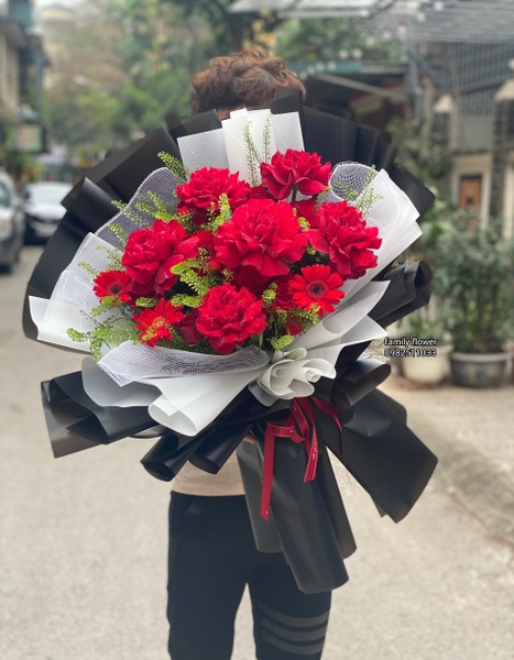 BÓ HOA HỒNG ĐỎ TỎ TÌNH NGỌT NGÀO TẠI HÀ NỘI - HOA HỒNG ĐỎ HÀ NỘI