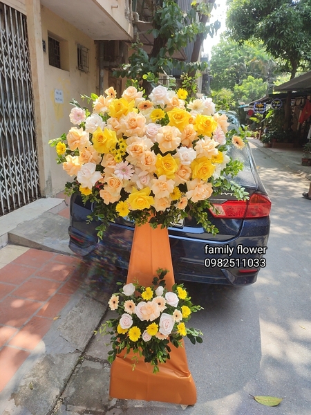 CÂY HOA TONE VÀNG CHÚC MỪNG KHAI TRƯƠNG Ở HÀ NỘI