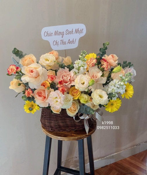 lẵng hoa HỒNG juliet tone vàng tặng nam chúc mừng sinh nhật - famil flower - hoa tươi hà  nội
