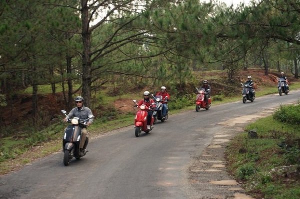 Những lưu ý khi đi phượt bằng xe ga - Cân vững tay lái, vượt mọi loại đèo