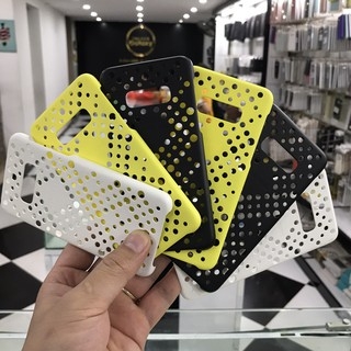 Ốp lưng tản nhiệt tặng kèm theo máy Samsung Galaxy S10e