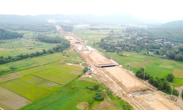Huyện Mộ Đức Quảng Ngãi Hoàn Thành Bàn Giao 100% Mặt Bằng Cho Dự Án Cao Tốc Bắc – Nam