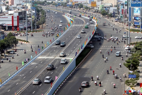 Bốn bộ cùng tháo gỡ khó khăn, thúc tiến độ xây cao tốc
