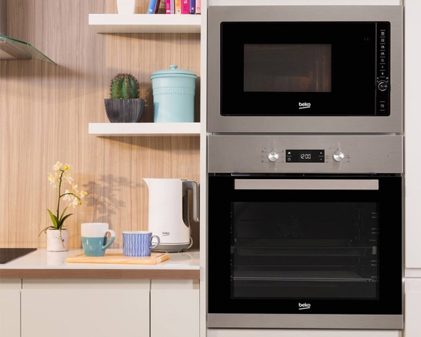 Cách tìm vị trí đặt lò vi sóng trong bếp hợp lí, tiết kiệm không gian