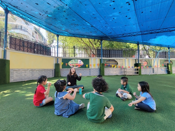 Theo chân Bé Chồi đi học với Giáo viên nước ngoài ở Trường Mầm non FOSCO