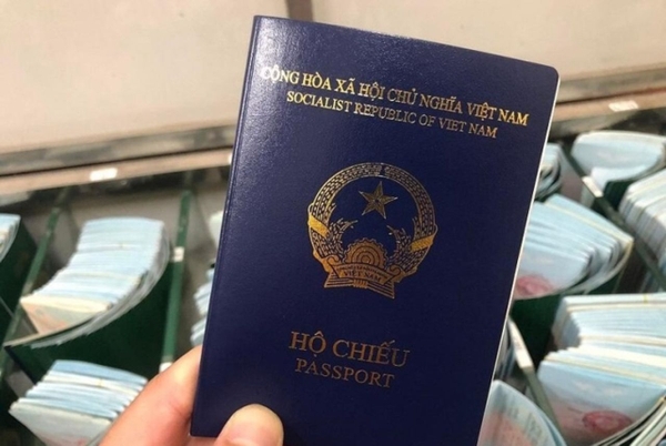 Tây Ban Nha tạm dừng nhận đơn xin thị thực Schengen với hộ chiếu mẫu mới của Việt Nam