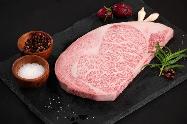 Tìm hiểu lý do vì sao bò Wagyu đắt nhất thế giới