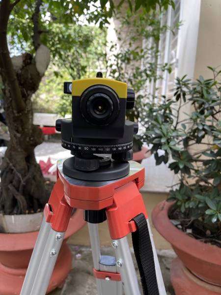 Máy thủy bình tự động Leica NA 320 - Thương hiệu Thụy Sỹ | CÔNG TY TNHH MTV THIẾT BỊ TRẮC ĐỊA VÀ ĐO ĐẠC HÒA PHÁT