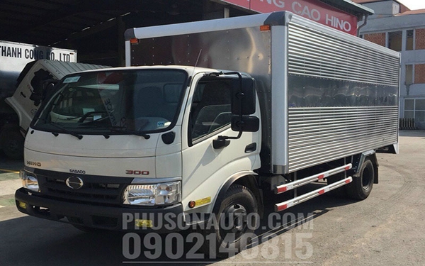 Thùng xe tải kín Hino