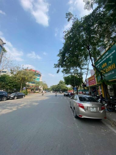 Bán nhà mặt phố Trần Kim Xuyến