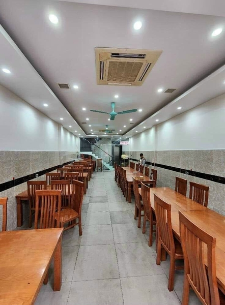 Bán nhà phố Vũ Phạm Hàm Trung Yên Cầu Giấy
