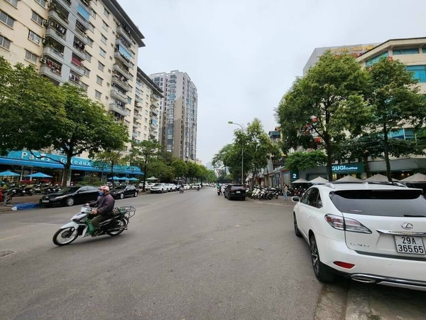 Bán nhà phố Vũ Phạm Hàm Trung Yên Cầu Giấy