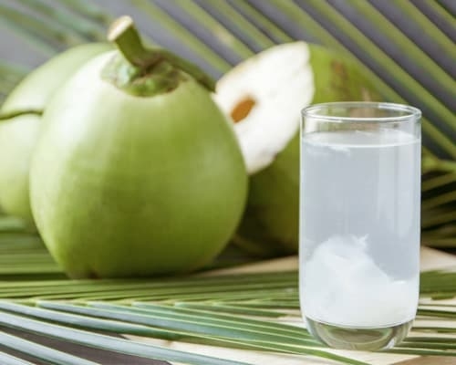 Uống nước dừa có tốt cho gan không? 5 điều cần biết