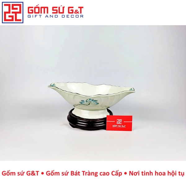 Bát đựng gà men kem vẽ sen xanh