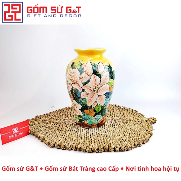 Lọ hoa dáng chum hoa ly