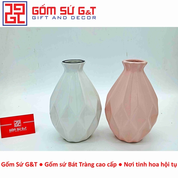 Lọ hoa trang trí dáng quả trám