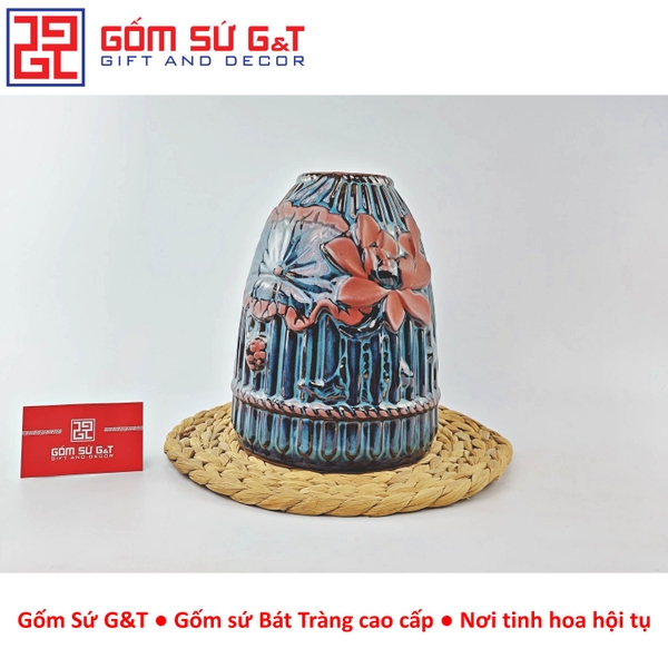 Lọ hoa hoa hỏa biến dáng nơm khắc sen
