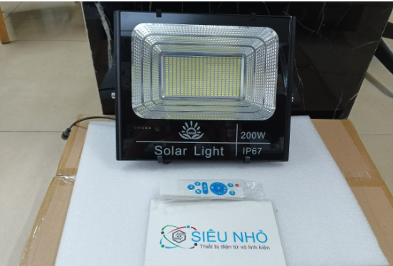 Đèn năng lượng mặt trời VD16300 - Đèn 300W - Tấm pin 67x35cm - Bảo hành chính hãng 2 năm