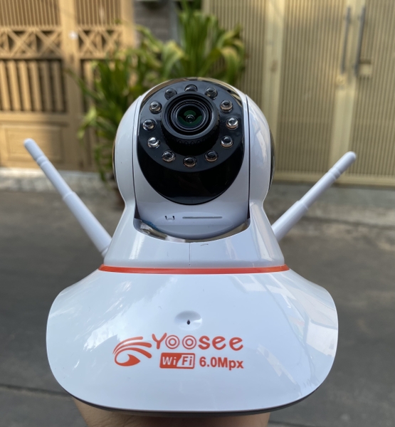 Camera Wi-Fi Yoosee 3 Râu 6.0Mpx (Có màu ban đêm + Đàm Thoại 2 chiều | Bảo hành 1 năm I H215s)