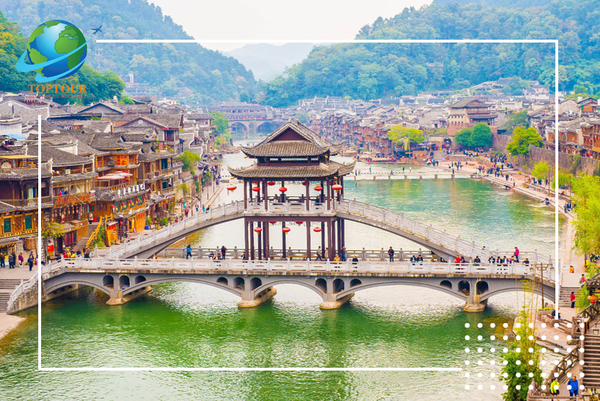 KHÁM PHÁ PHƯỢNG HOÀNG CỔ TRẤN – NƠI HỘI TỤ TINH HOA VĂN HÓA TRUNG HOA