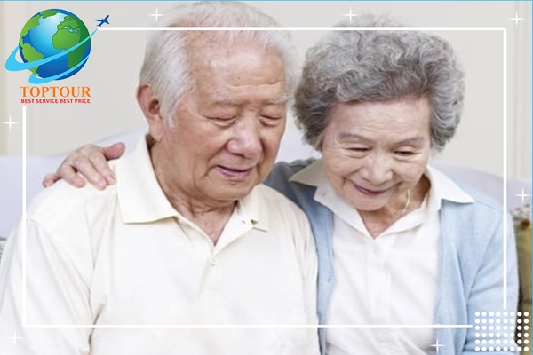 NHỮNG ĐIỀU CẦN LƯU Ý CHO NGƯỜI CAO TUỔI KHI ĐI DU LỊCH