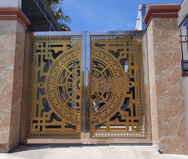 xem-45-mau-cong-inox-2-canh-dep-moi-nhat-vua-thi-cong-lap-dat