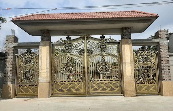 tong-hop-40-mau-cong-nhom-duc-4-canh-dep-cho-nha-biet-thu