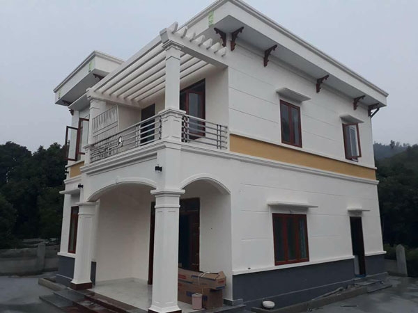 lam-cua-nhom-xingfa-van-go-nha-biet-thu-tai-bac-giang