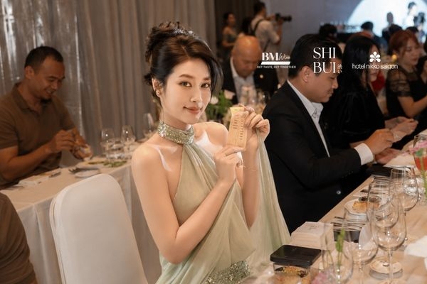 Đoàn Thiên Ân - Miss Grand Vietnam 2022 Brings Timeless Elegance to SHIBUI – A Memorable Wine Journey with BMWine