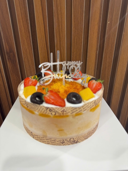 Bánh Sinh Nhật Bông Lan Trứng Muối