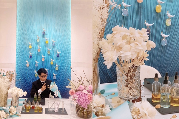 METASCENT ĐỒNG HÀNH CÙNG TIFFANY & CO.