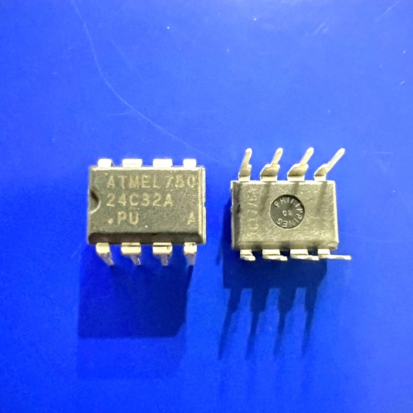 EEPROM 24C32N DIP-8 1 Pièce - Mémoire ST Microelectronic, Neuf