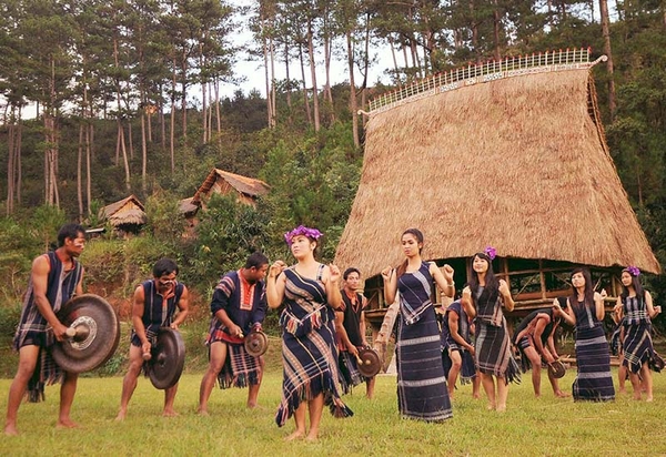 Du lịch Tây Nguyên Đại Ngàn Pleiku – Buôn Mê Thuột 4 Ngày 3 Đêm