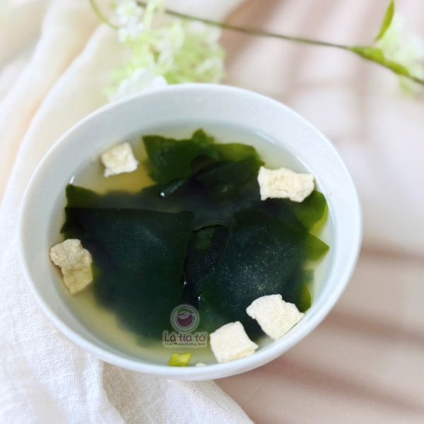 Cơm tảo xoắn xào ngũ sắc