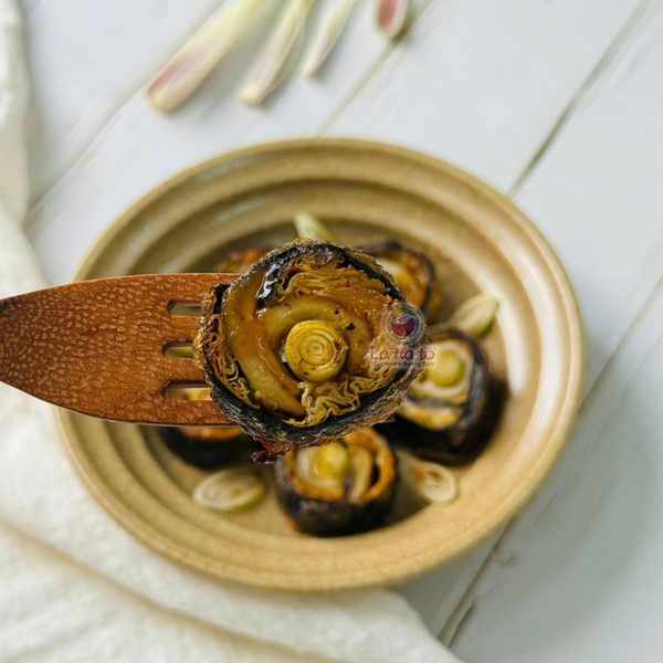 Cơm rong biển cuộn nấm