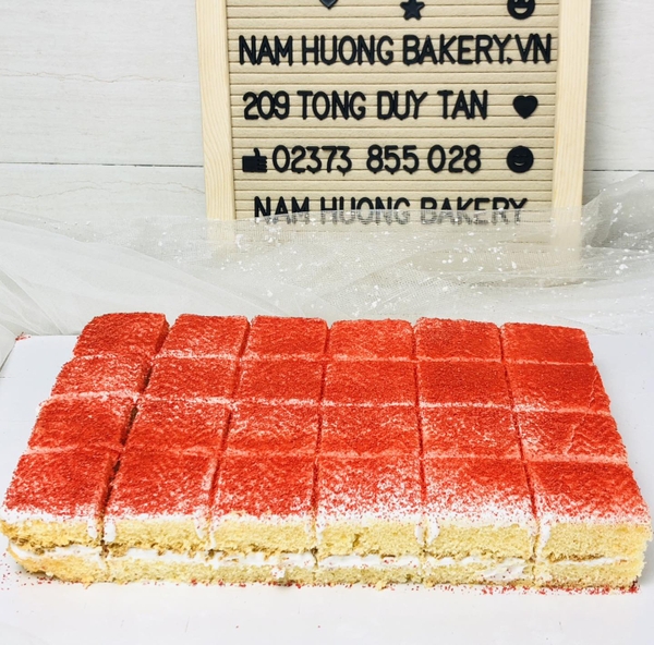 Bánh Cắt Chữ Nhật _ 24 miếng [MS: 0225]