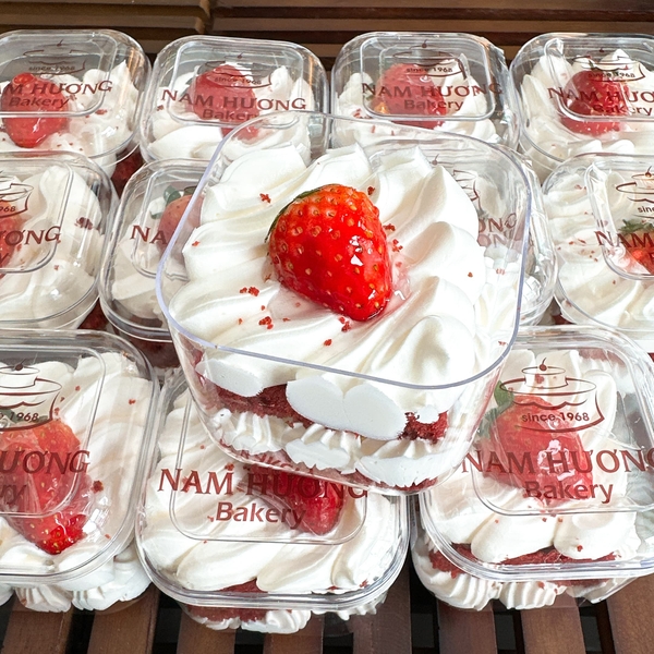 Bánh cốc Red velvet
