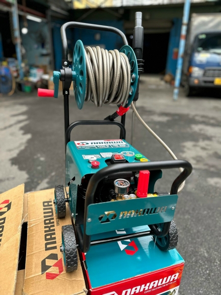 Máy rửa xe NAKAWA NK-MP3250Pro rulo cuốn