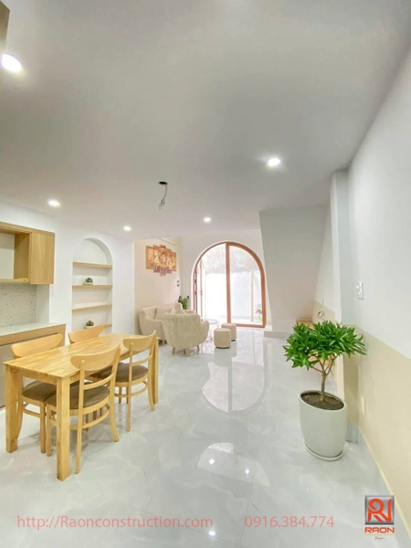 CĂN HỘ NHÀ PHỐ- CÔ NGA