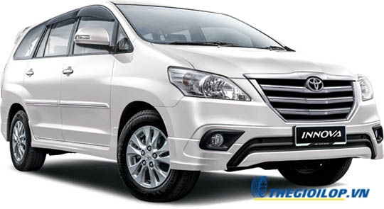 lop-xe-toyota-innova