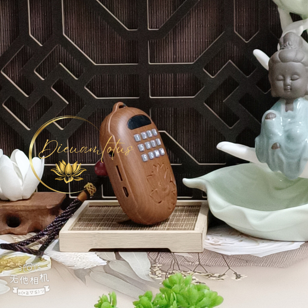 Máy niệm Phật Cánh Sen Trắng 36 bài không gắn được thẻ nhớ dùng pin sạc